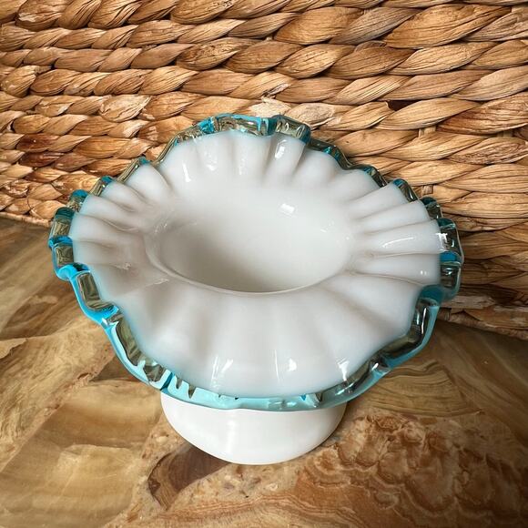 Blue Ruffled Fenton - Picture 1 of 8